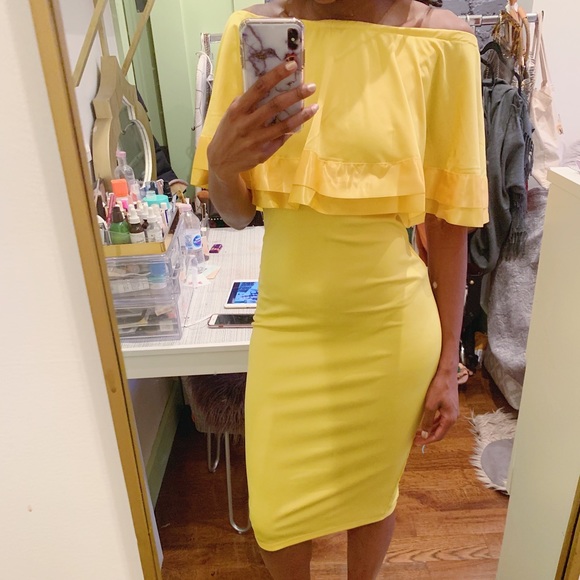 Dresses & Skirts - Yellow off the shoulder dress